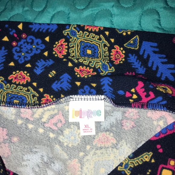 LulaRoe Cassie Skirt - Picture 2 of 2